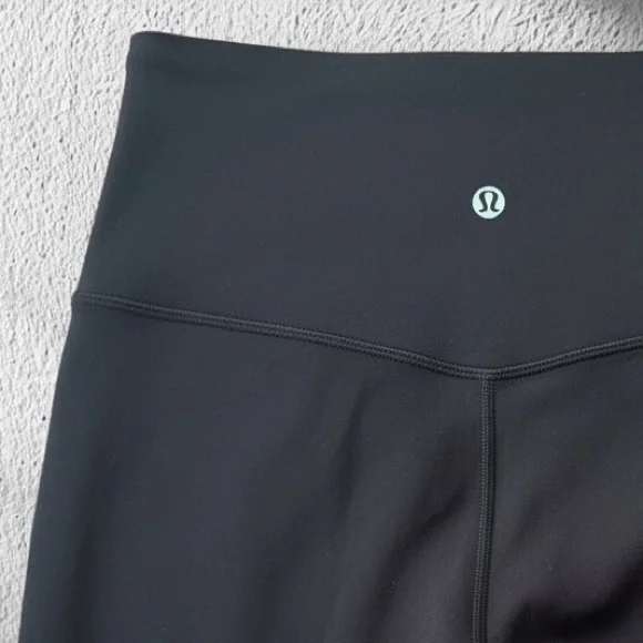 Lululemon Align No Line 25” Leggings Size 6 Black NWOT - Picture 3 of 3